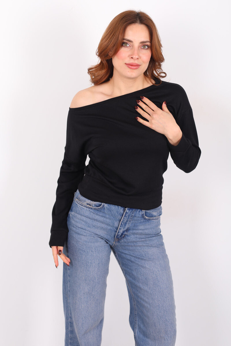 Kayık Yaka Siyah Kadın Bluz - 1