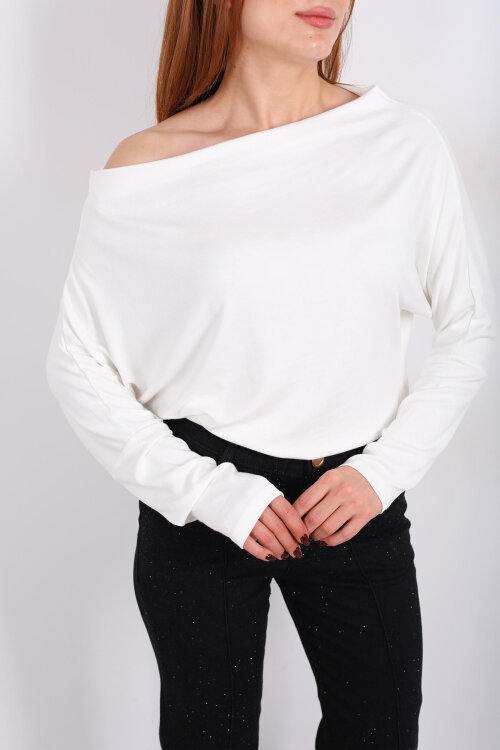 Kayık Yaka Yarasa Kol Ekru Kadın Bluz - Berox (1)