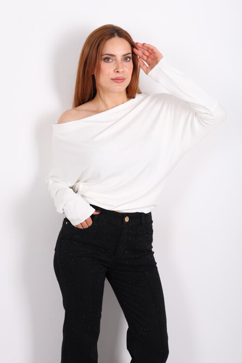 Kayık Yaka Yarasa Kol Ekru Kadın Bluz - Berox