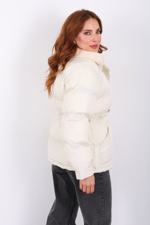 Kıvırcık Yaka Detaylı Krem Kadın Şişme Mont - 5