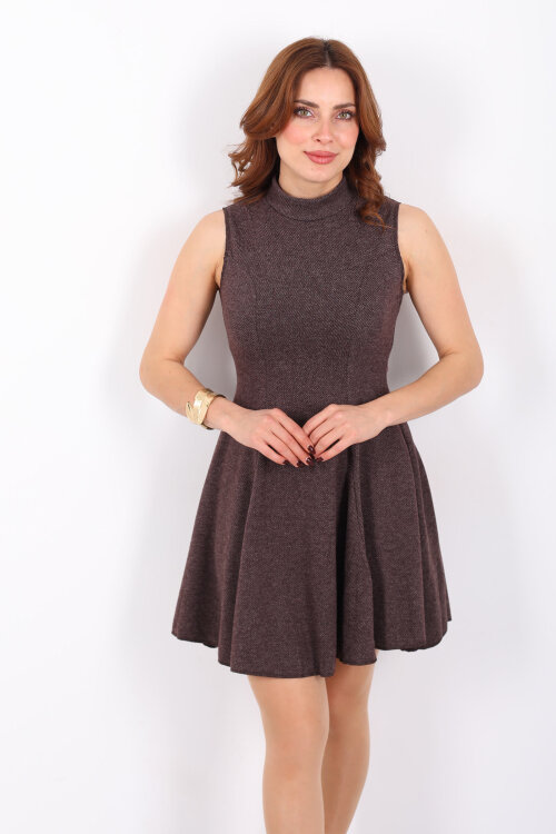 Kolsuz Dik Yaka Acı Kahve Kadın Fırfırlı Elbise - Berox