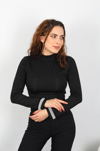 Kolu İnci Nakışlı Dalgıç Siyah Kadın Bluz - Berox