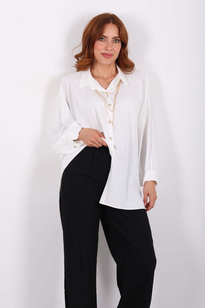 Kolye Detaylı Yarasa Kol Beyaz Kadın Saten Gömlek - 3