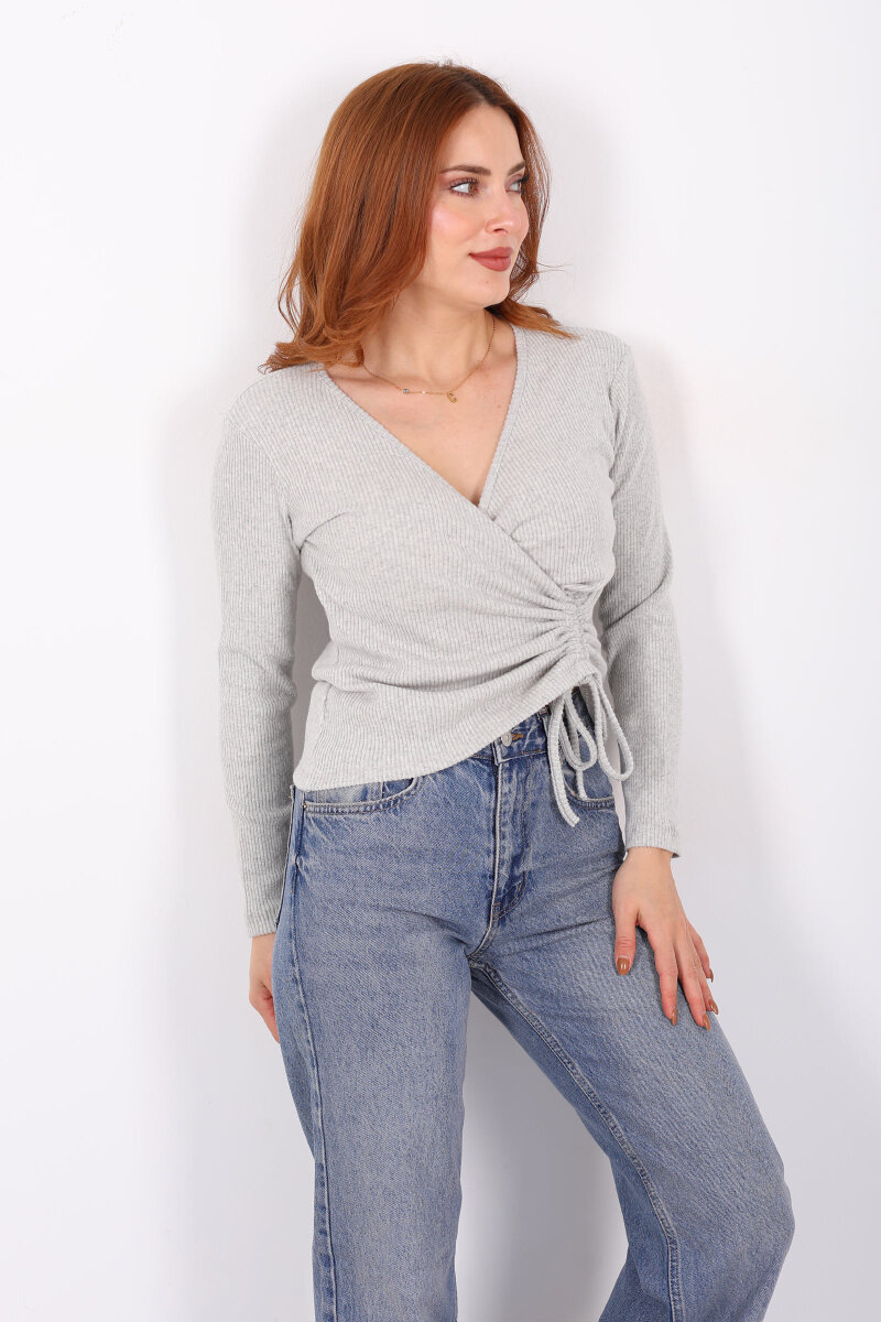 Kruvaze Yaka Büzgü Detaylı Yumoş Triko Gri Kadın Bluz - 1