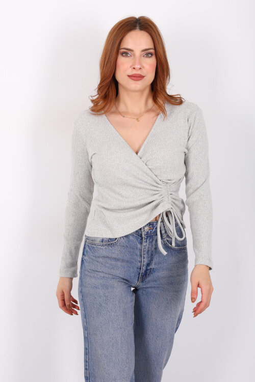 Kruvaze Yaka Büzgü Detaylı Yumoş Triko Gri Kadın Bluz - 3