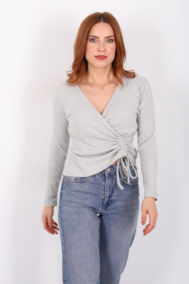 Kruvaze Yaka Büzgü Detaylı Yumoş Triko Gri Kadın Bluz - 3