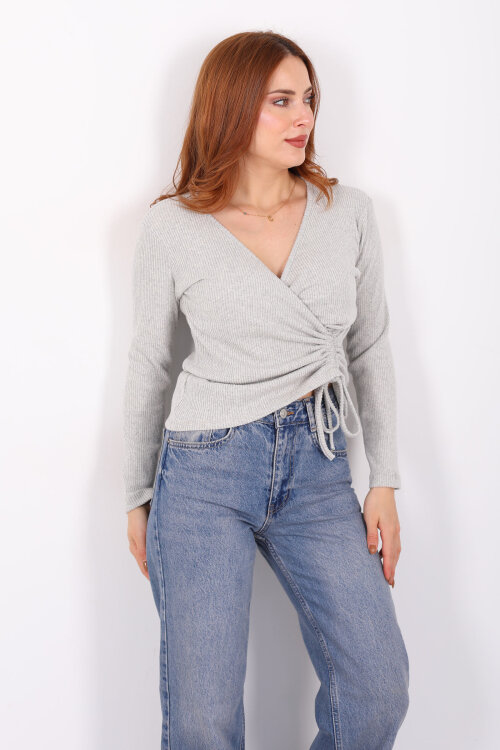 Kruvaze Yaka Büzgü Detaylı Yumoş Triko Gri Kadın Bluz - 4
