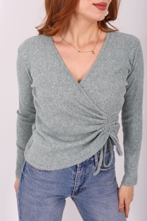 Kruvaze Yaka Büzgü Detaylı Yumoş Triko Haki Kadın Bluz - Berox (1)