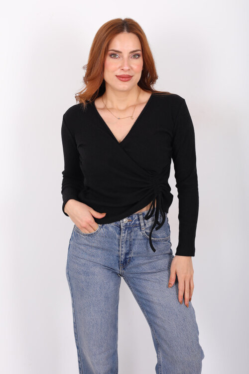 Kruvaze Yaka Büzgü Detaylı Yumoş Triko Siyah Kadın Bluz - Berox