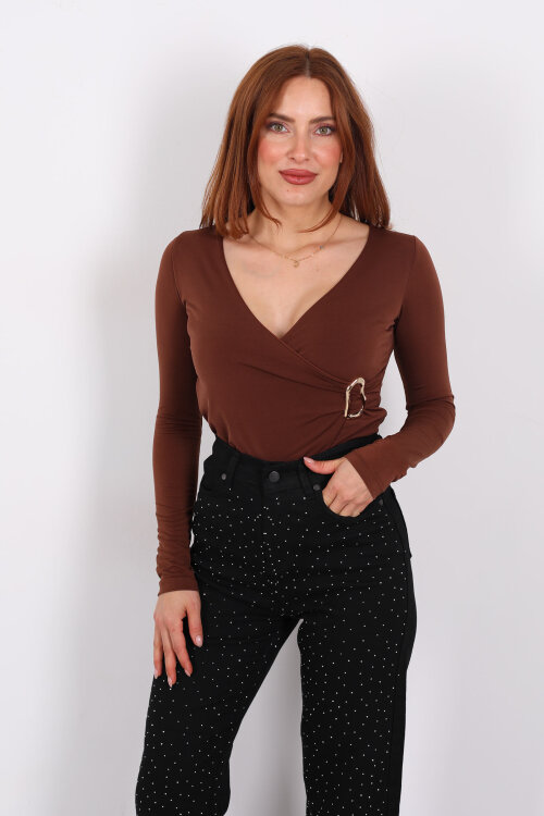 Kruvaze Yaka Gold Aksesuarlı Kahverengi Kadın Bluz - 3