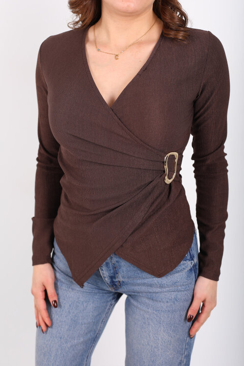 Kruvaze Yaka Toka Detaylı Acı Kahve Kadın Bluz - Berox (1)