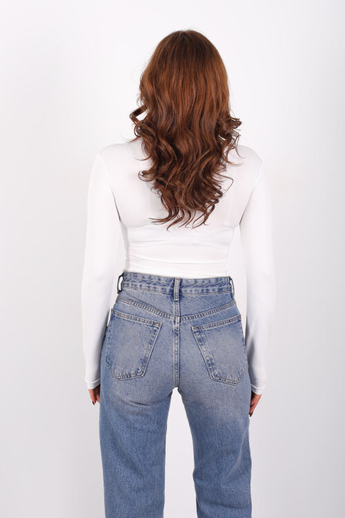 Kruvaze Yaka Uzun Kol Beyaz Kadın Çıtçıtlı Body - 4