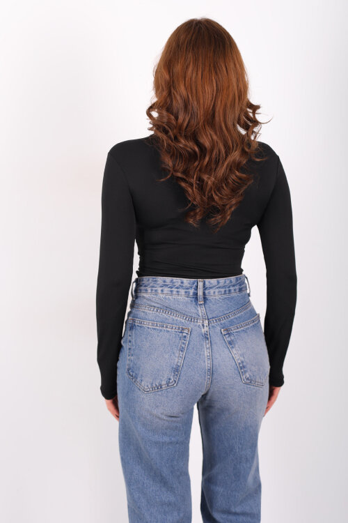 Kruvaze Yaka Uzun Kol Siyah Kadın Çıtçıtlı Body - 4