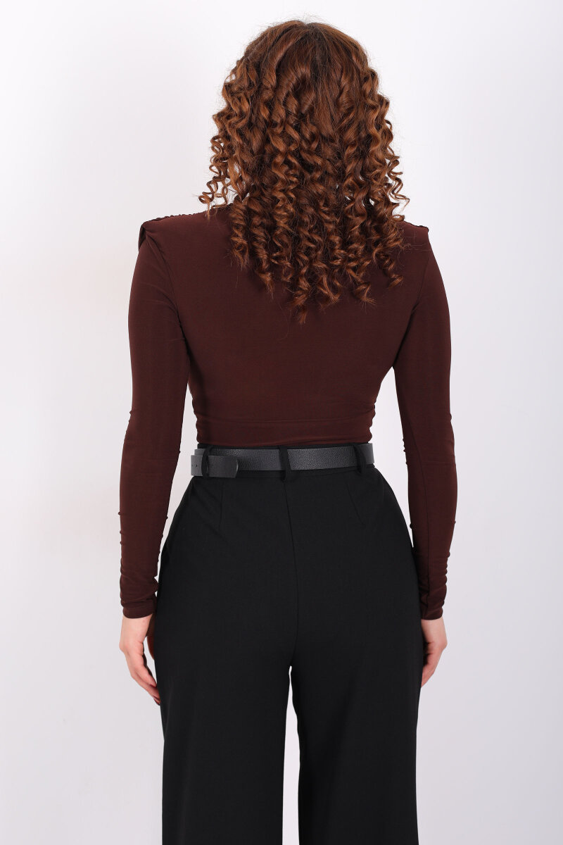 Kruvaze Yaka Vatkalı Sandy Kahverengi Kadın Çıtçıtlı Body - 5