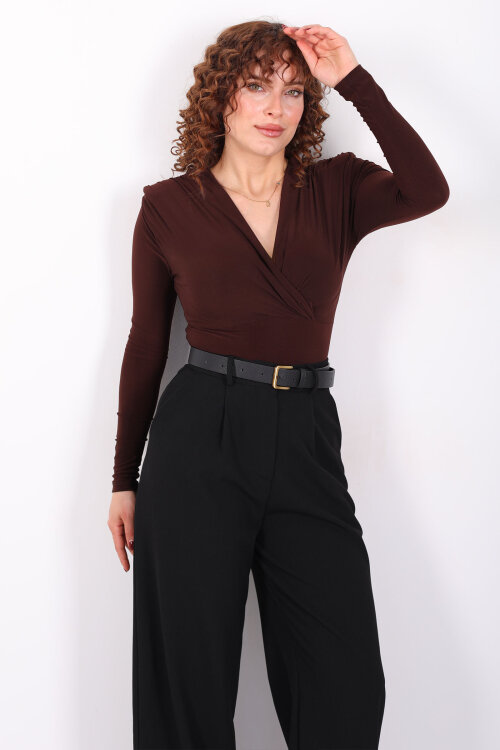 Kruvaze Yaka Vatkalı Sandy Kahverengi Kadın Çıtçıtlı Body - Berox