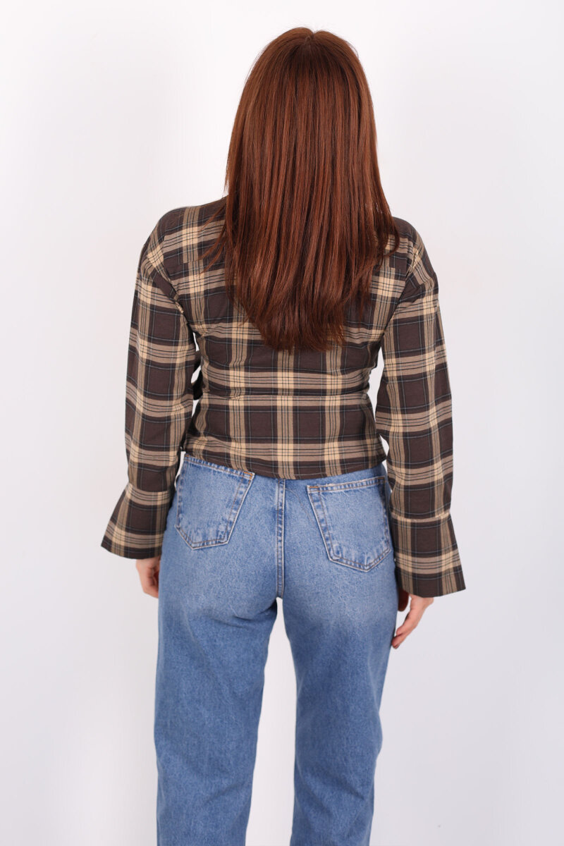 Kruvaze Yaka Yandan Bağlamalı Kadın Kahverengi Ekose Gömlek - 5