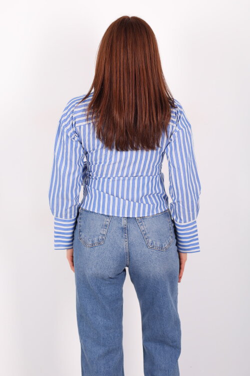 Kruvaze Yandan Bağlamalı Mavi Kadın Çizgili Gömlek - 5