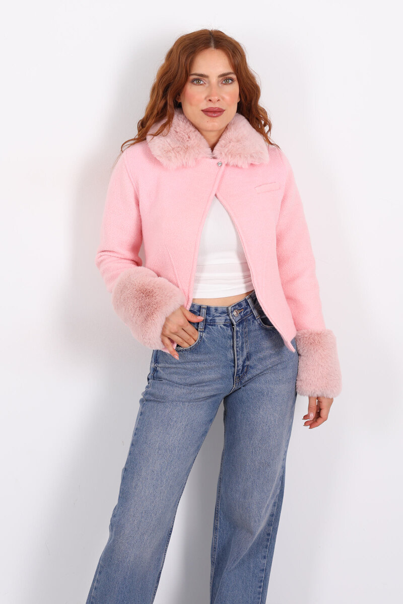 Kürk Detaylı Pembe Kadın Kaşe Ceket - 1