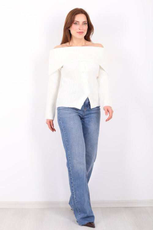 Madonna Yaka Düğmeli Kadın Beyaz Triko Kazak 