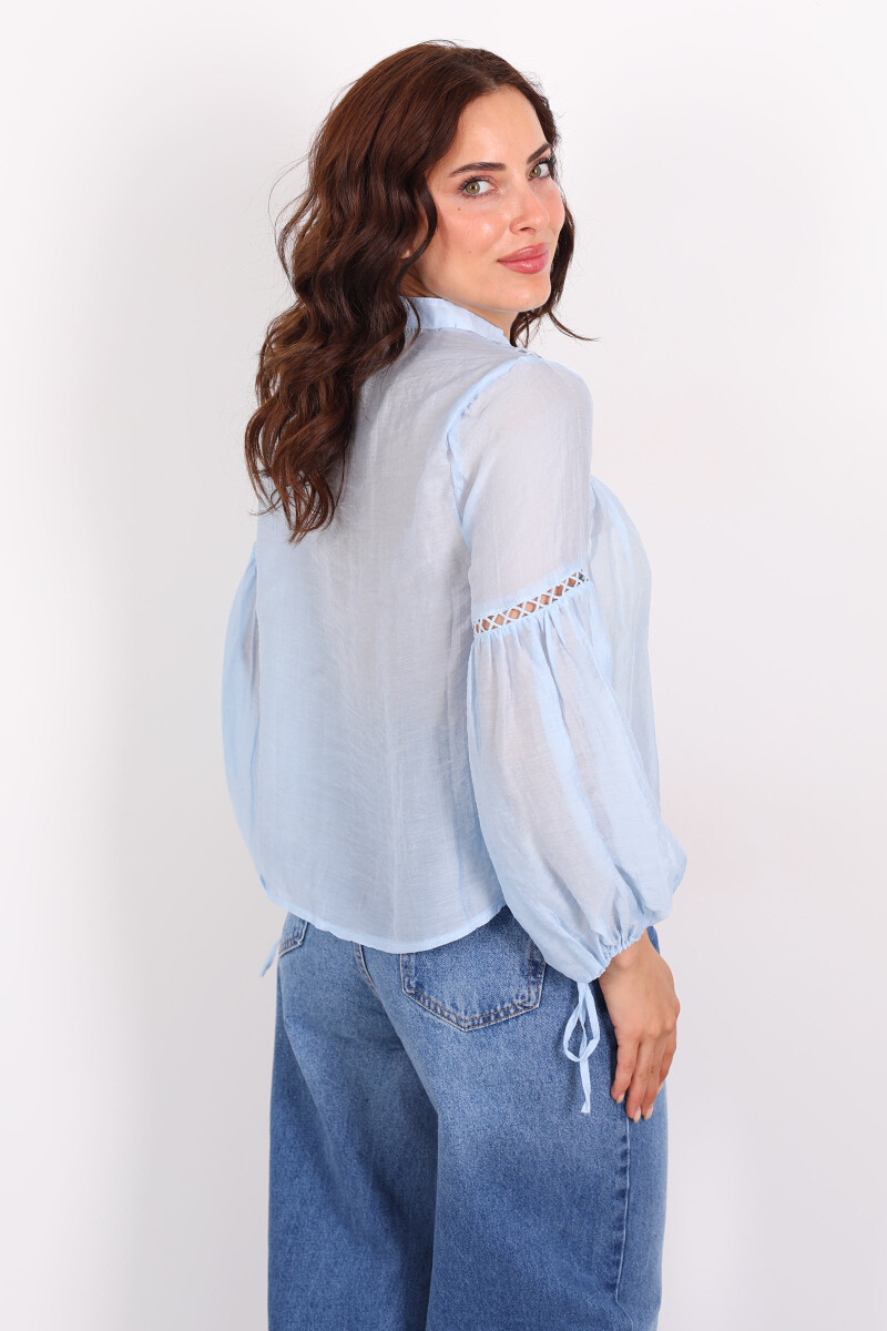 Nakışlı Kolu Yakası Bağcıklı Delikli Oversize Mavi Kadın Bluz - 2