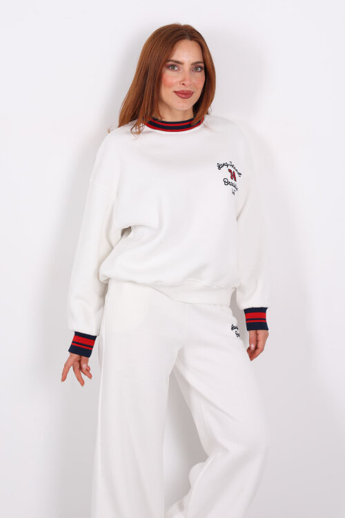 Nakışlı Üç İp Bol Paça Beyaz Kadın Takım - 4