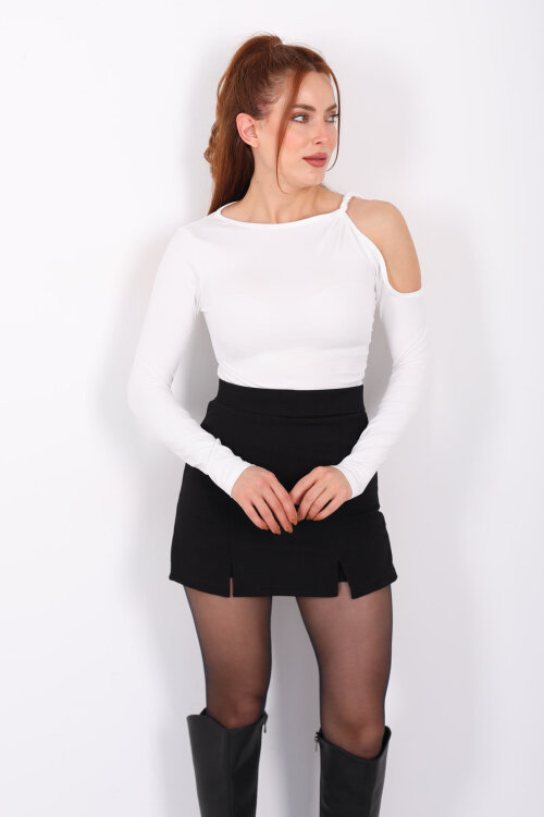 Omuz Burgulu Uzun Kol Beyaz Kadın Sandy Bluz - Berox