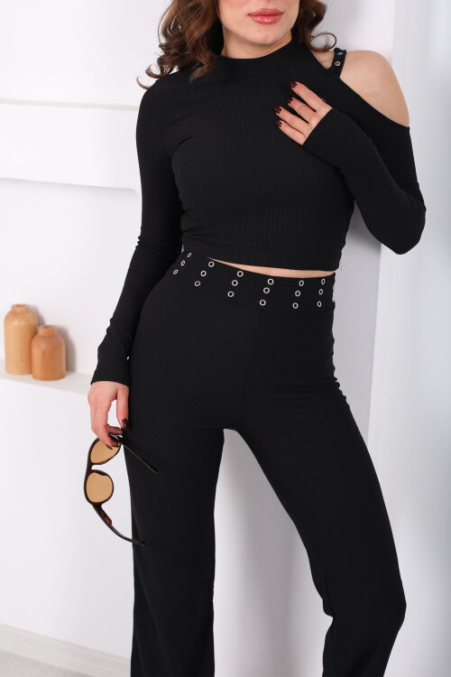 Omuz Dekolteli Zımba Detaylı Siyah Kadın Pantolon-Crop Takım - Berox (1)