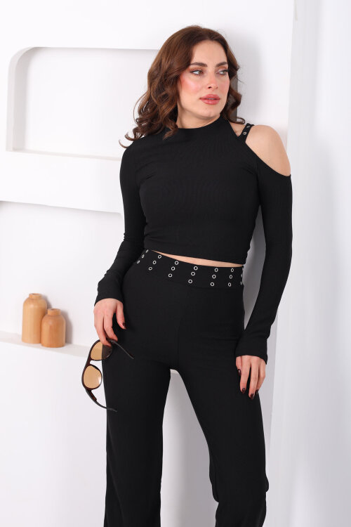 Omuz Dekolteli Zımba Detaylı Siyah Kadın Pantolon-Crop Takım - 3