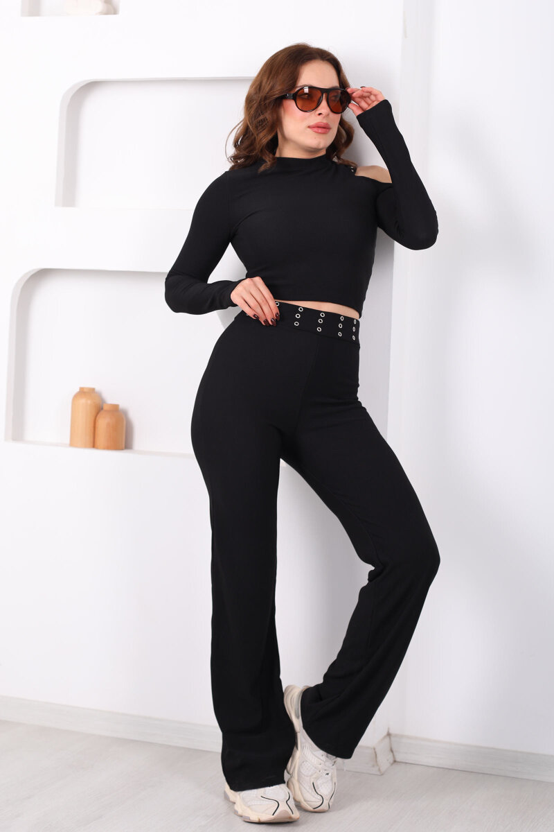 Omuz Dekolteli Zımba Detaylı Siyah Kadın Pantolon-Crop Takım - 1