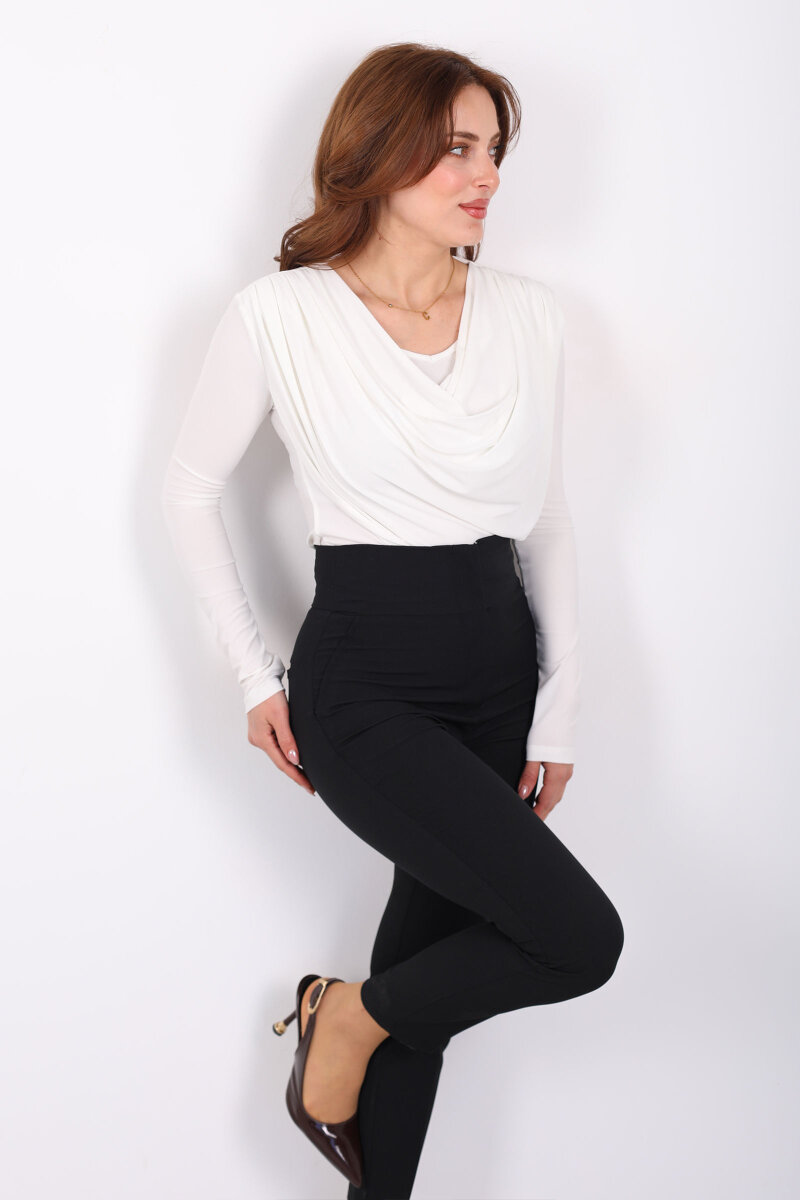 Omuz Pileli Degaje Yaka Kadın Beyaz Sandy Bluz - 5