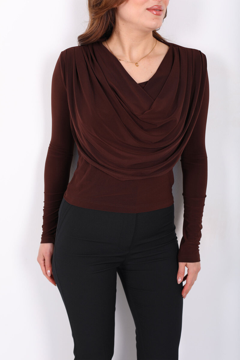 Omuz Pileli Degaje Yaka Kadın Kahverengi Sandy Bluz - 2