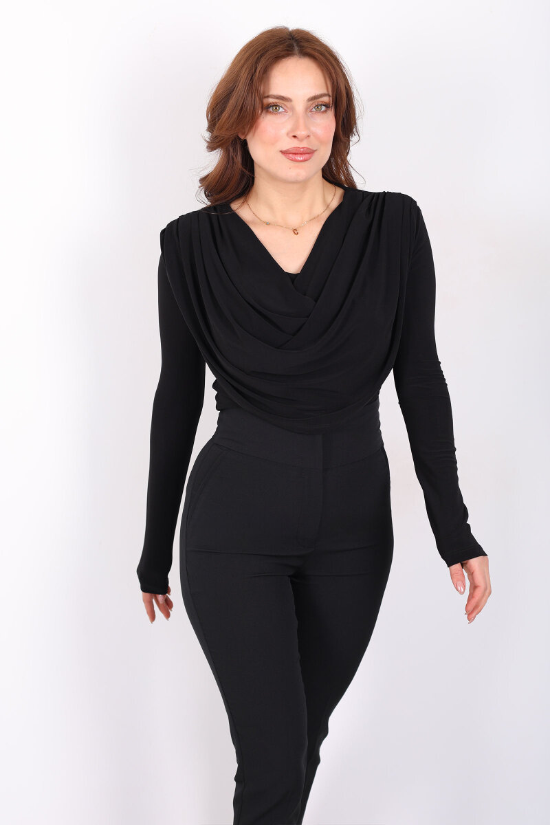 Omuz Pileli Degaje Yaka Kadın Siyah Sandy Bluz - 4