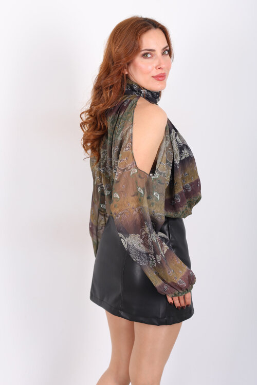 Omuzları Açık Desenli Haki Kadın Şifon Bluz - 4