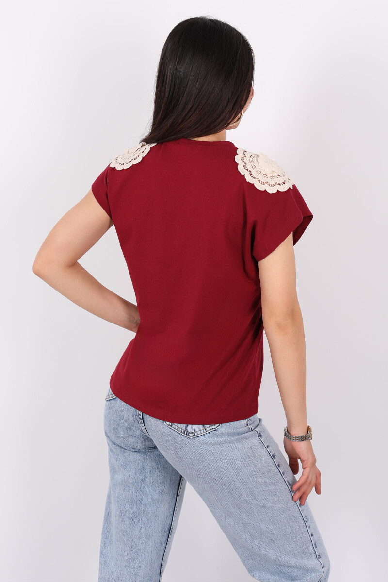 Omuzları İşlemeli Bisiklet Yaka Bordo Kadın Oversize T-Shirt - 5