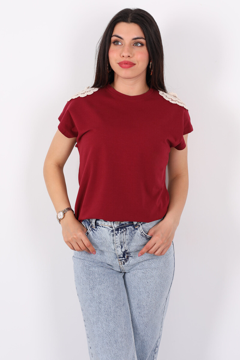 Omuzları İşlemeli Bisiklet Yaka Bordo Kadın Oversize T-Shirt - 4