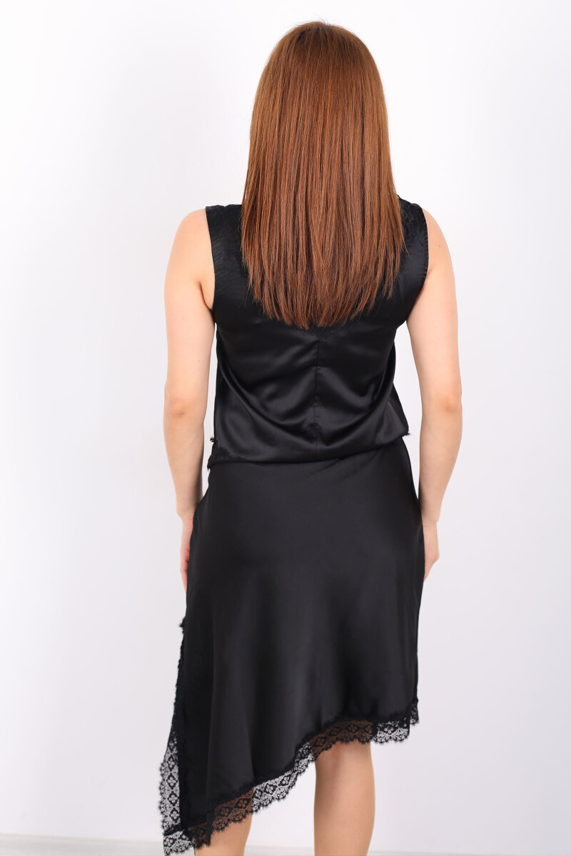 Ön Arka V Yaka Dantel İşlemeli Kolsuz Saten Siyah Kadın Bluz - 5