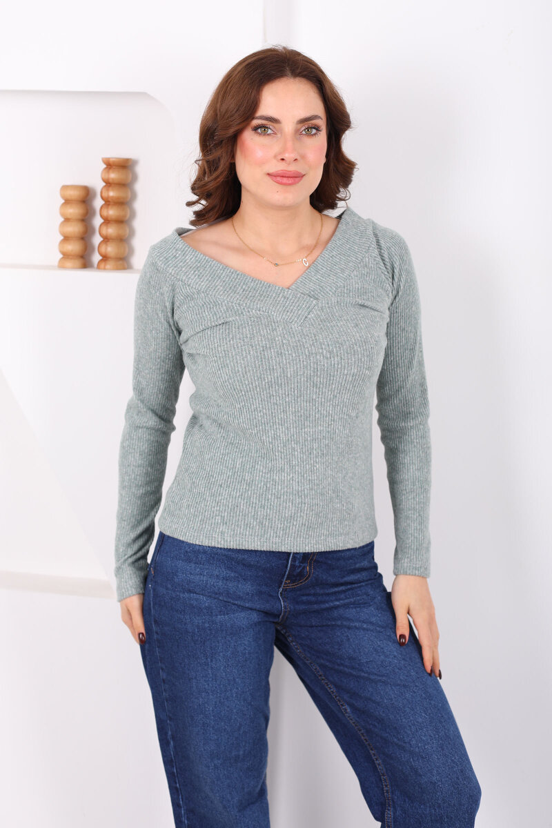 Ön Arka V - Yaka Kadın Haki Triko Kazak - 1