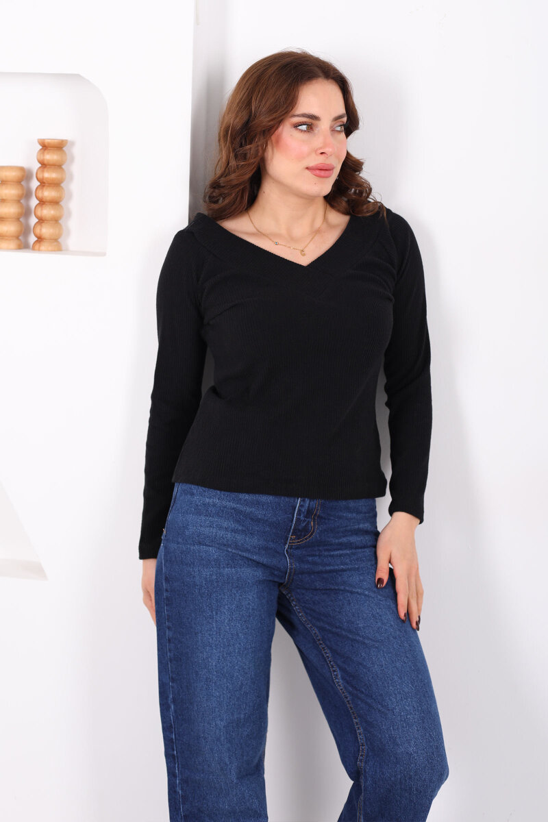 Ön Arka V - Yaka Kadın Siyah Triko Kazak - 1