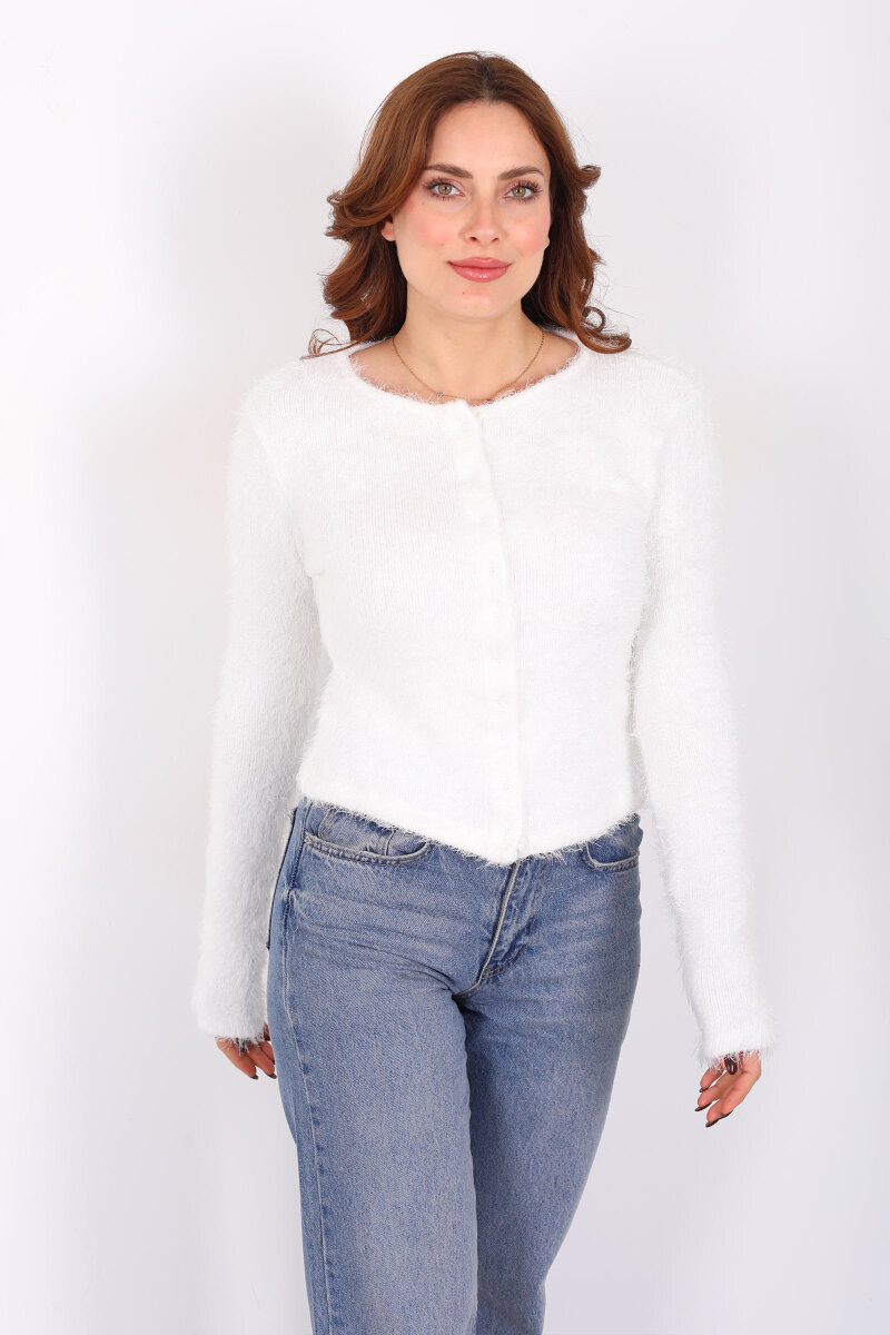 Önü Düğmeli Beyaz Kadın Sakallı Hırka - 4