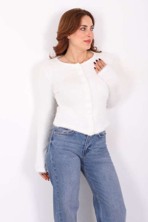 Önü Düğmeli Beyaz Kadın Sakallı Hırka 