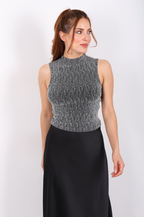 Parıltılı Kolsuz Gümüş Kadın Bluz - 3