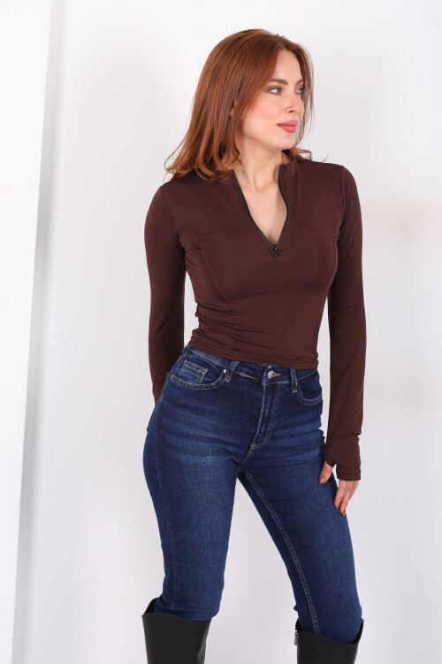 Parmak Geçirmeli Yarım Fermuarlı Kahverengi Kadın Slim Bluz - 6
