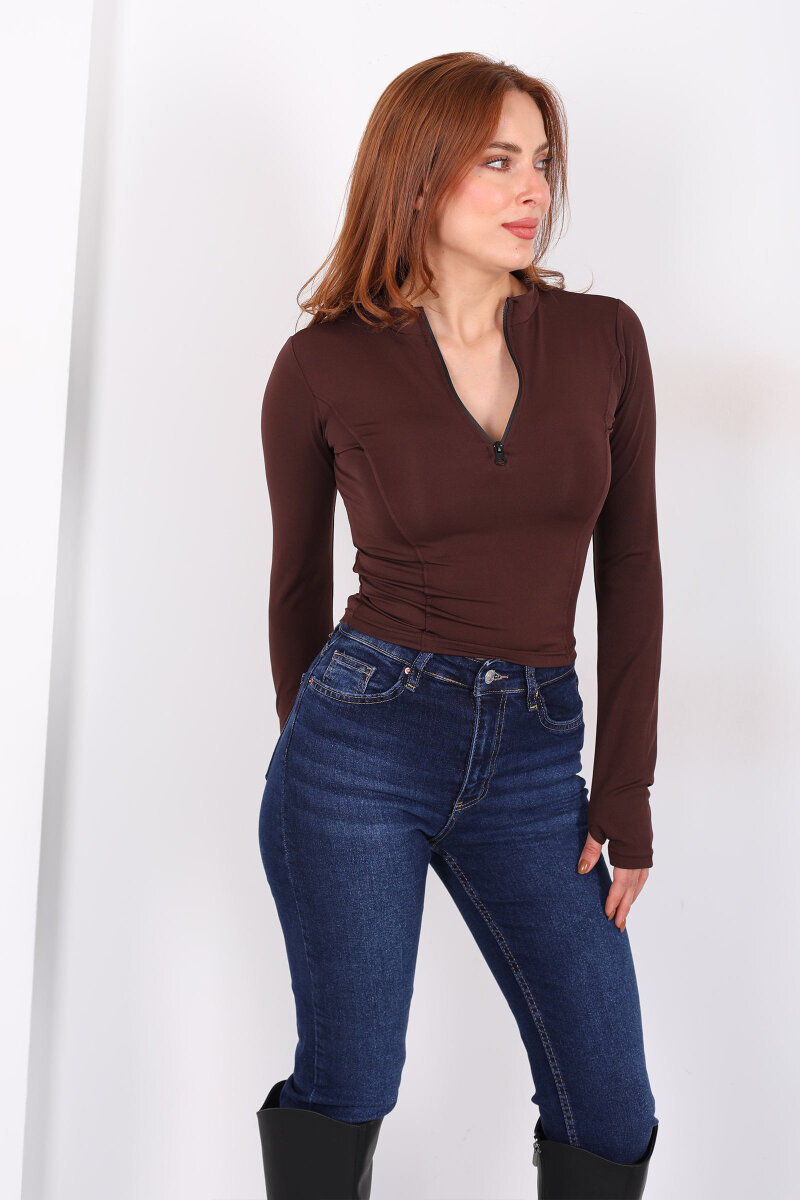 Parmak Geçirmeli Yarım Fermuarlı Kahverengi Kadın Slim Bluz - 6