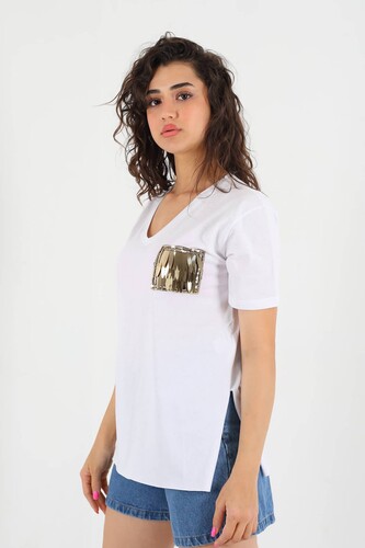 Pullu Cep Detaylı Yanları Yırtmaçlı Beyaz Kadın T-Shirt - Berox