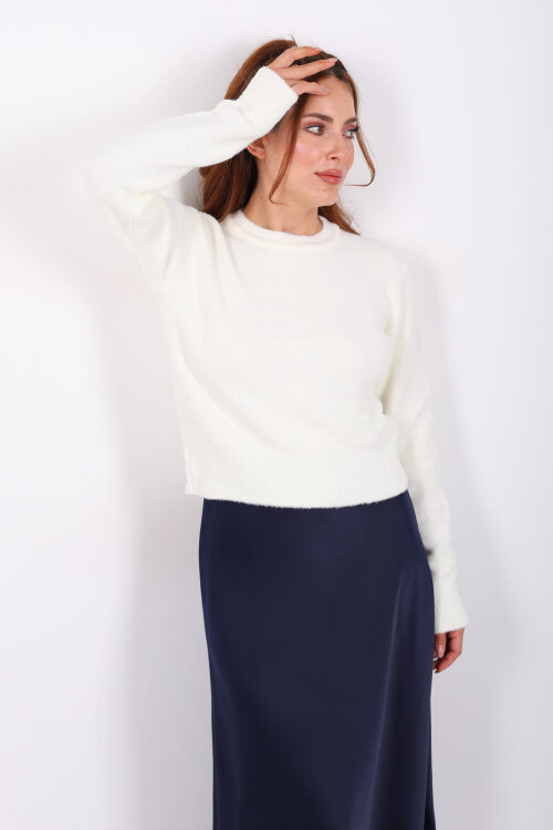 Sakallı Bisiklet Yaka Ekru Kadın Kazak - Berox