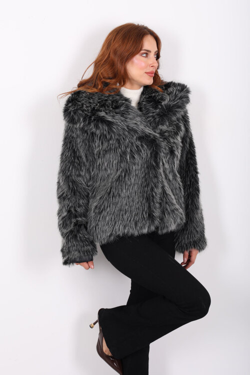 Şal Yakalı Saçaklı Siyah Melanj Kadın Kürk Kaban - Berox