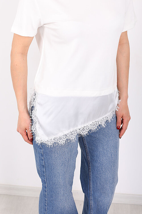 Saten Ve Güpür Garnili Kadın Beyaz Asimetrik T-Shirt - Berox (1)