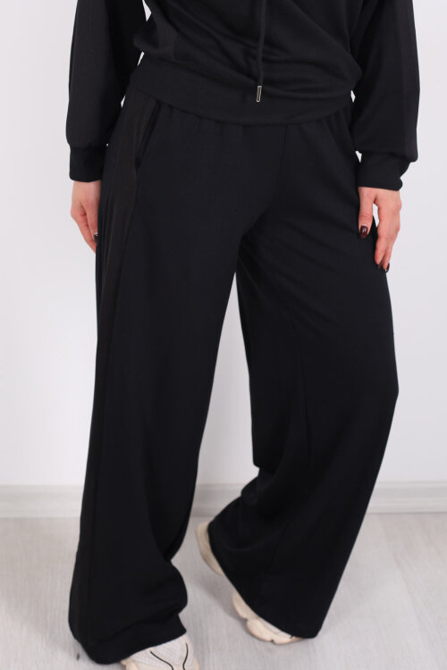 Şerit Garnili Bol Paça Siyah Kadın Pantolon - Berox (1)