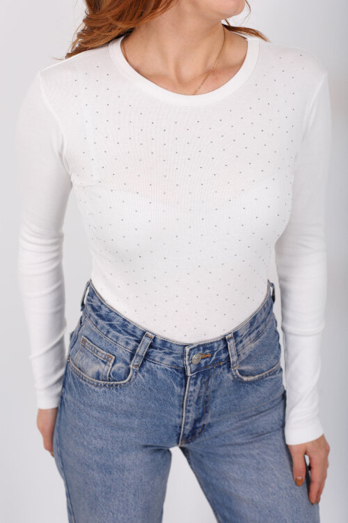 Serpme Taş Detaylı Beyaz Kadın Basic Bluz - Berox (1)