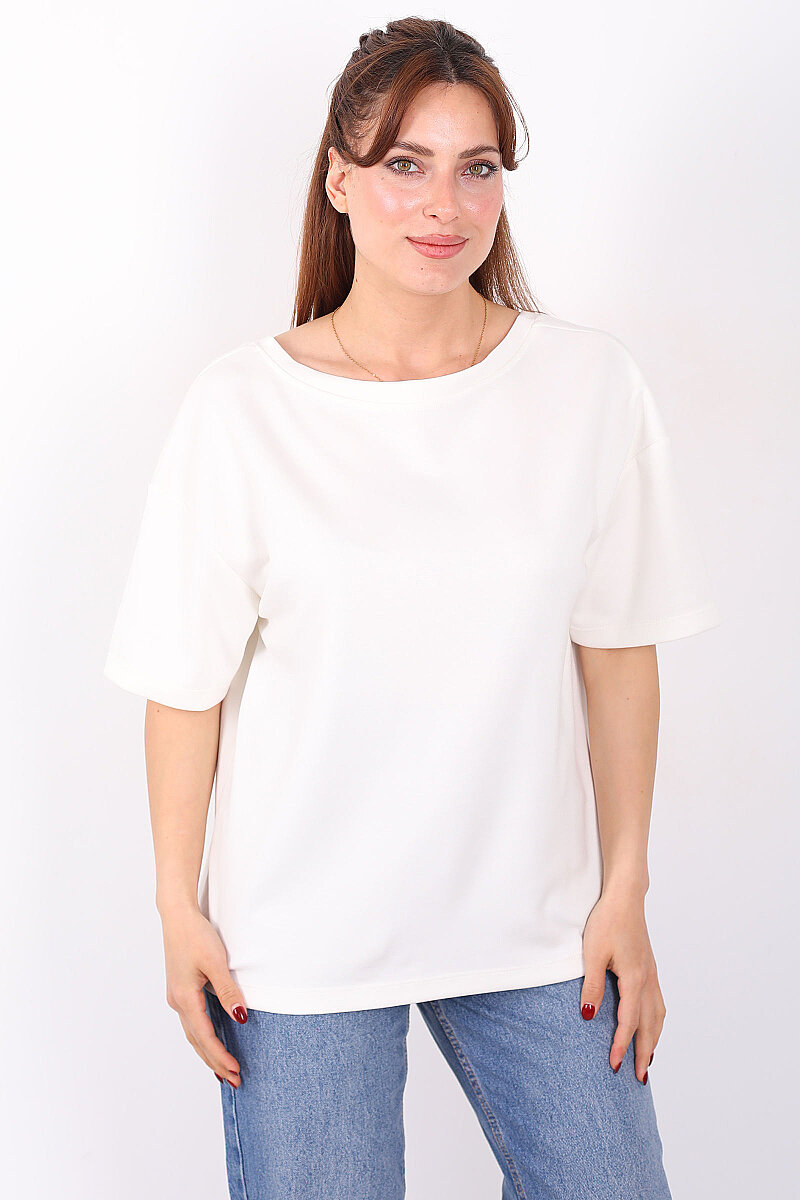 Sırtı V Dantel Detaylı Kadın Beyaz Oversize T-Shirt - 3